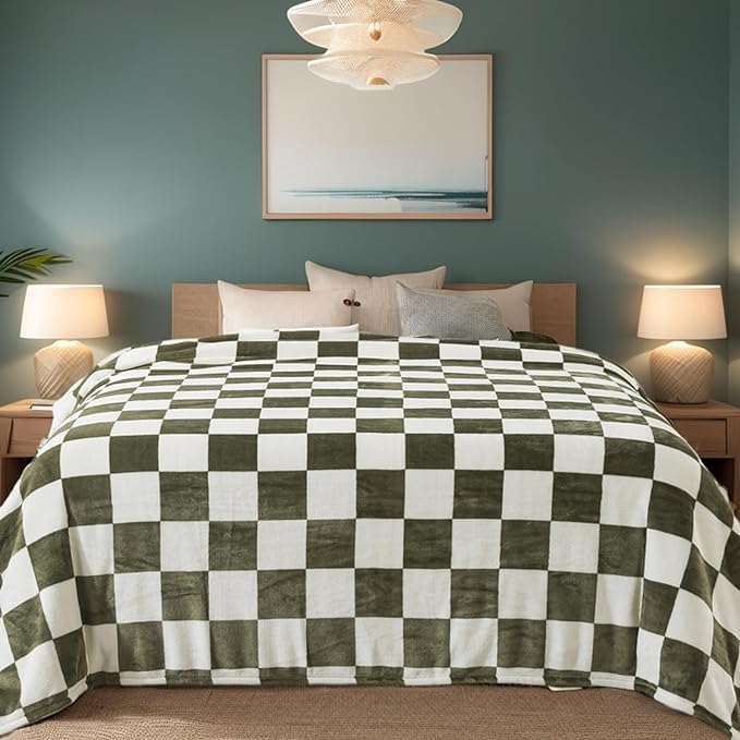 Richave Checkered Throw Blanket,Premium Lightweight Anti-Static 50x60 Inches Travel Size Sage Green Throw Blankets for Couch, Sofa, Chair, Bed, Camping, Picnic,Sage Green