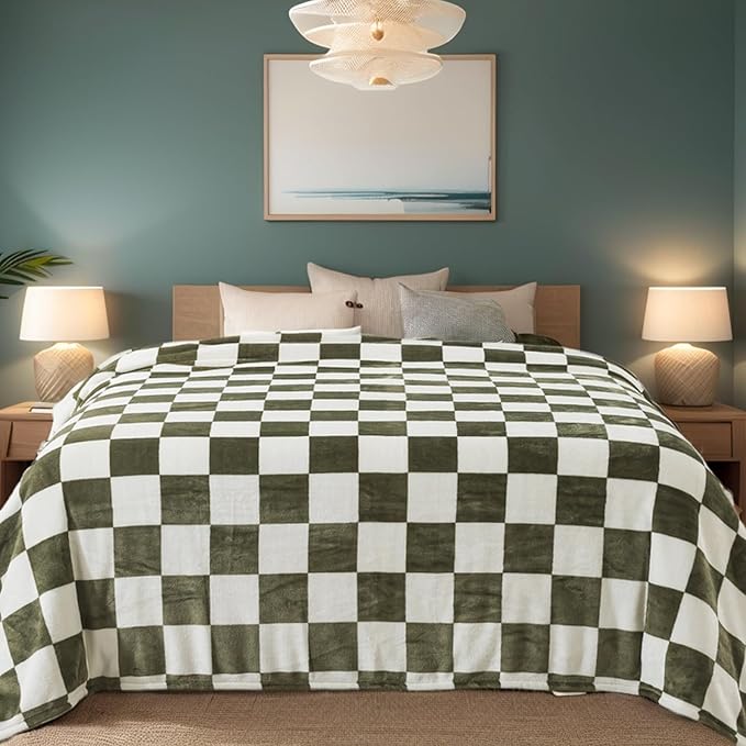 Richave Checkered Queen Size Blanket,Premium Lightweight Anti-Static 90x90 Inches Sage Green Throw Blankets for Queen Full Bed,Couch, Sofa, Chair, Camping, Picnic,Sage Green