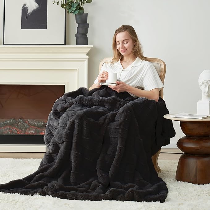 Cozy Bliss Fluffy Faux Fur Throw Blanket for Couch,Warm Cozy Soft Black Throw Blankets for Sofa Bed Living Room,50x60 Inches