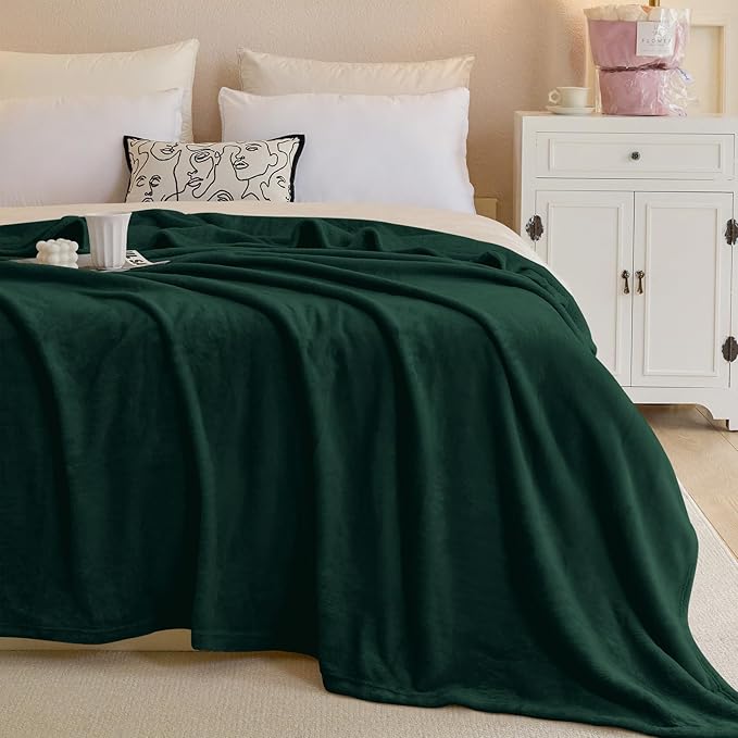 Ultra Soft Fleece Throw Blanket, Silky Flannel Fuzzy Blanket for All Season, Cozy Lightweight Blanket for Couch, Bed, Sofa, 50" x 60", Forest Green, Throw