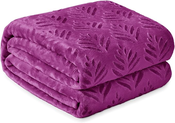 Exclusivo Mezcla Fleece Throw Blanket for Couch, Super Soft and Cozy Blankets All Season Use, Leaves Pattern, Plush Fuzzy Lightweight, Purple, 50x60 Inch