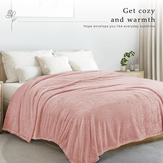 Exclusivo Mezcla Queen Size Blanket for Bed, Super Soft Velvet Plush Fleece Blankets, Fuzzy Cozy and Warm for Winter, 90x90 Inches, Pink