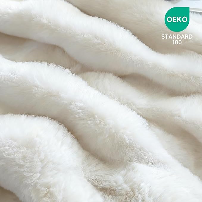 Luxury 1000GSM Faux Rabbit Fur Bubble Throw Blanket, Elegant White, Ultra Soft Plush 3D Bubble Design, Reversible Mink Blanket for Couch, Sofa, Bed & Living Room, 50" x 60" Gift for Women & Family