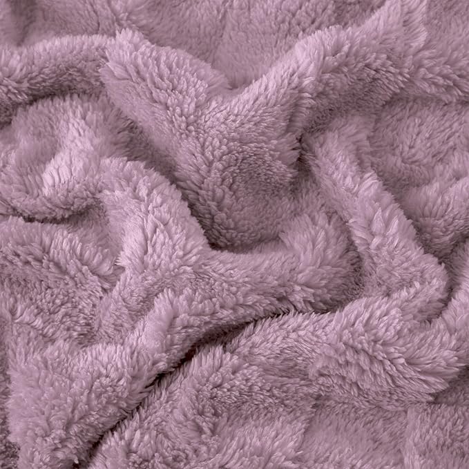 Light Purple Fleece Throw Blanket 60”×80” for Couch Sofa Bed,Super Soft Cozy Plush Microfiber Flannel Blanket with 3D Checkered Design Lightweight for Adults,Woman,Girls
