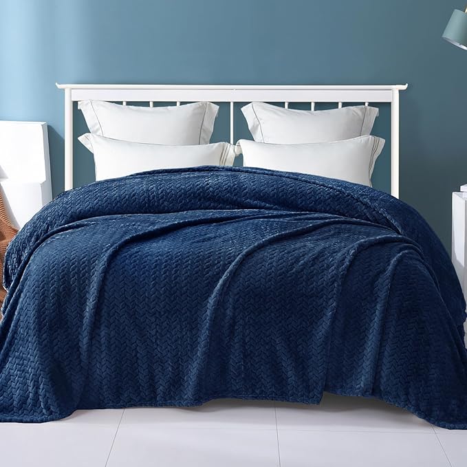 Exclusivo Mezcla Fleece Twin Size Blanket for Bed, 60x80 Inches Soft Cozy Jacquard Flannel Blankets, Lightweight Fuzzy Plush Warm for Women, Navy Blue