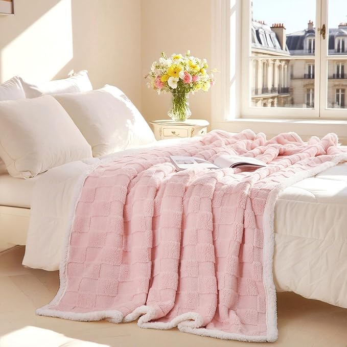 Sherpa Blanket Fleece Blanket, Soft Fluffy Thick Blanket for Couch 80”*90”, Large Thick Blankets for All Season Use, Pink