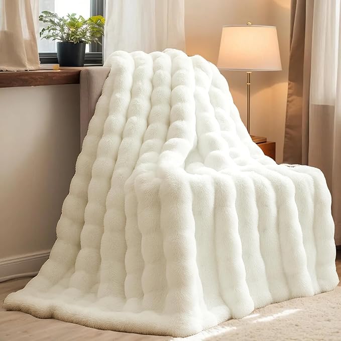 H&D Faux Fur Throw Blanket for Couch,Fluffy Cozy Soft Plush Luxury Thick Fuzzy Fleece Blanket for Couch Bed Sofa Bedroom Living Room,Comfy Bubble Blanket(Ivory, Queen (80"x90"))