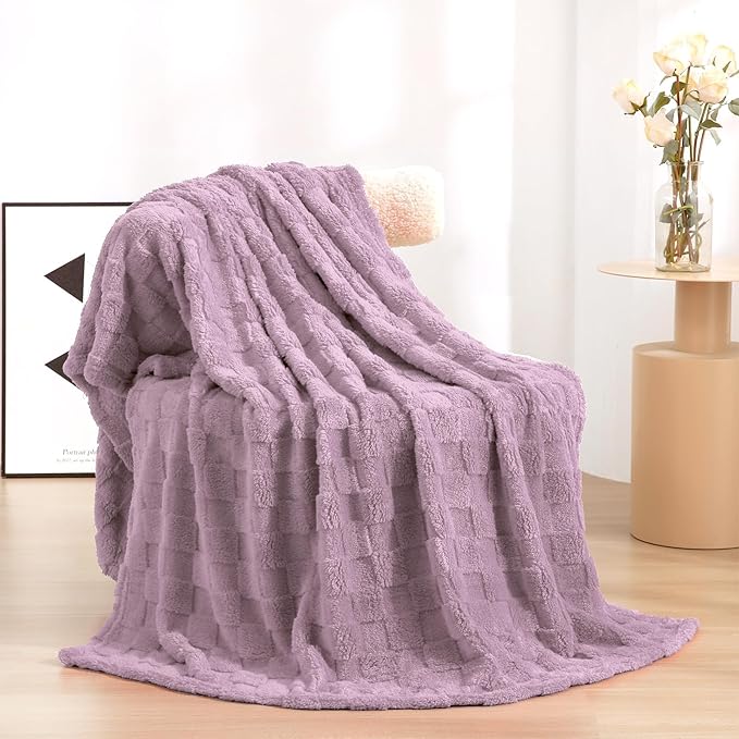 Light Purple Fleece Throw Blanket 60”×80” for Couch Sofa Bed,Super Soft Cozy Plush Microfiber Flannel Blanket with 3D Checkered Design Lightweight for Adults,Woman,Girls