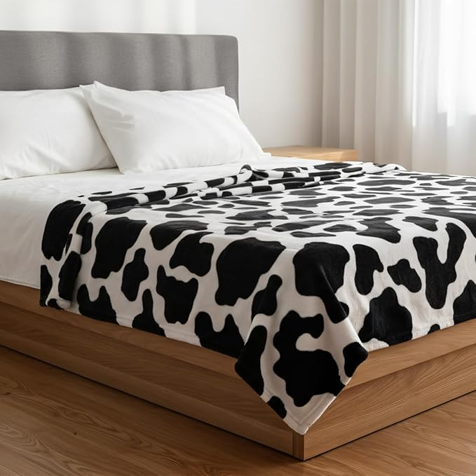 MACEVIA Flannel Fleece Cute Blanket for Couch, Black Cow Print Blankets, Fuzzy Cozy Comfy Super Soft Fluffy Plush Cute Cow Blanket for Bed Sofa 260GSM, Suitable for All Seasons (Dairy Cow,40x50inches)