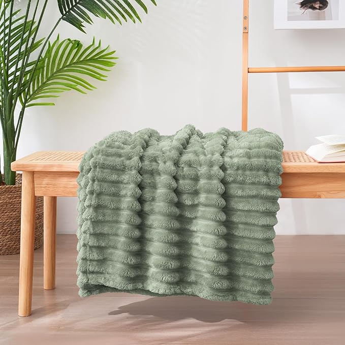 Vessia Flannel Fleece Throw Blanket for Couch,Sofa,Bed, 300GSM Striped Sage Green Throw Blanket for Adults and Kids, Super Soft Warm Cozy Lightweight Home Decor for All-Season(50x70inch)