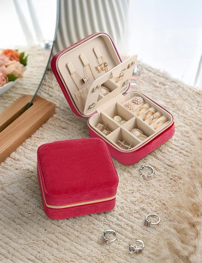 Plush Velvet Travel Jewelry Case Small Jewelry Box Jewelry Organizer Storage Case Portable Jewelry Travel Case for Girls Womens Earring, Necklace, Rings,Bracelets with Mirror