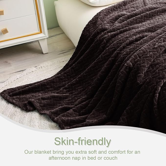 Exclusivo Mezcla Fleece Queen Size Blanket for Bed, 90x90 Inches Soft Cozy Jacquard Flannel Blankets, Lightweight Fuzzy Plush Warm for Women, Coffee