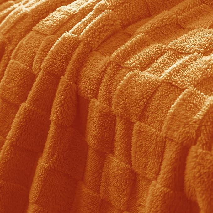 Exclusivo Mezcla Queen Size Flannel Fleece Blanket, Super Soft and Warm Lightweight Checkered Pattern Blanket for All Seasons, 90x90 Inches, Burnt Orange
