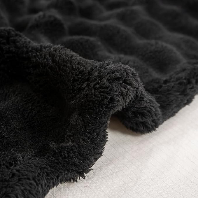 YUSOKI Luxury 3D Bubble Light Weighted Queen Blanket 4.7lb,All Ages,Home Decoration, (Black,90 * 90inches)