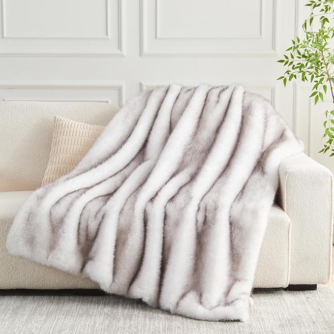 NEWCOSPLAY Faux Fur Throw Blanket Grey White Luxury Fluffy Thick Warm Blanket for Couch Sofa Bed 1000GSM (Grey White Thick, Throw(50"x60"))