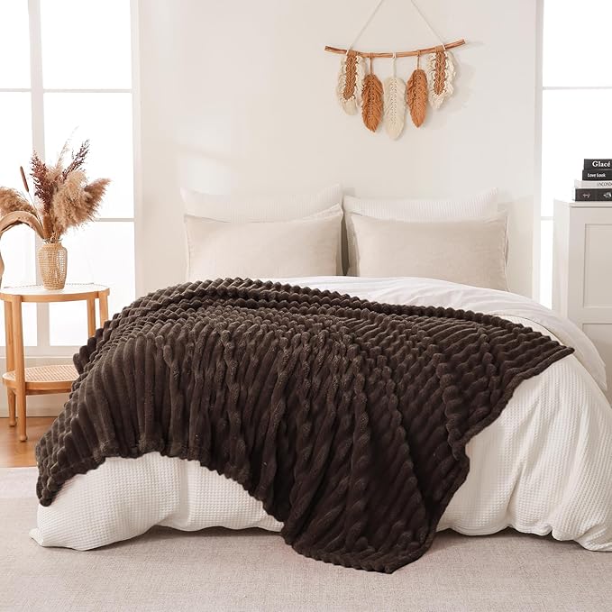 Bnuitland Super Soft Flannel Throw Blanket, 3D Striped Jacquard Fluffy Blanket for Bed,Sofa,Couch,Home Decor, 300GSM Fleece Lightweight Cozy Blanket for Adults and Kids, 60X80 inches Brown