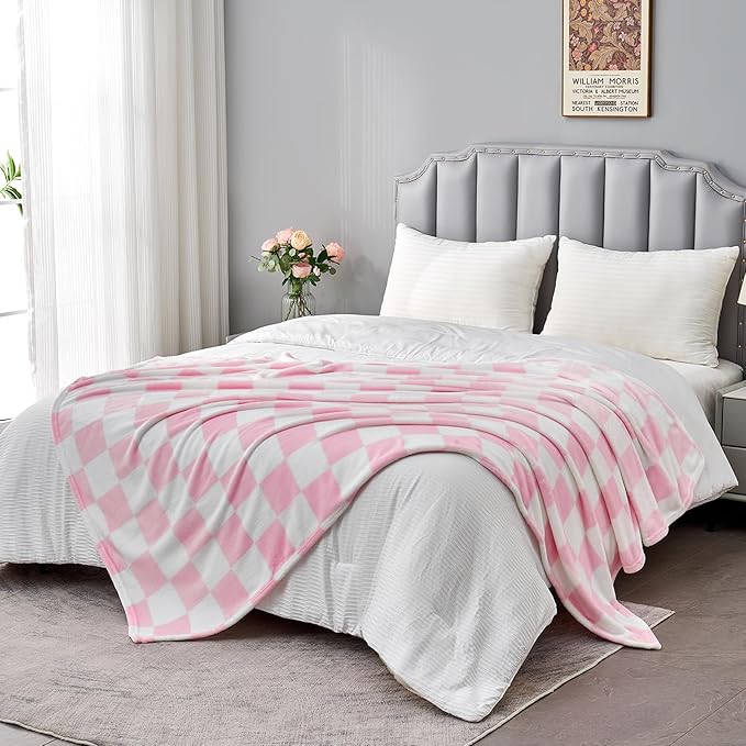 Pink Checkered Blanket, Soft Cozy Fleece Checkered Throw Blankets for Bed Sofa Couch Camping, Ultra Fluffy Throws for All Seasons, 60x80 Inch, Pink