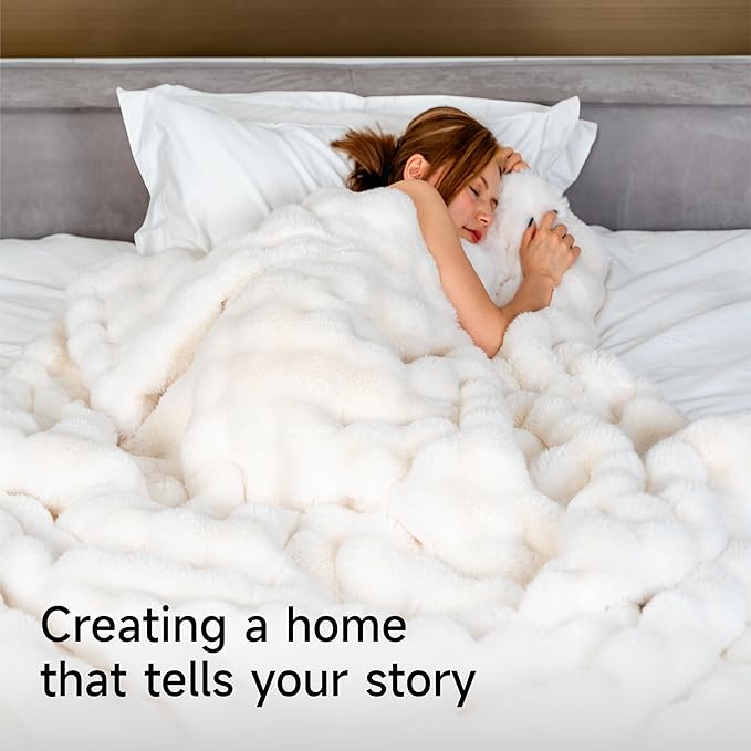 Ultra Soft Plush Cozy Twin Blanket, Portable Foldable Faux Fur Blanket for Spring Travel Camping, Machine Washable Easy Care for Home Bed Office Airplane Car Women, 60x80 Cream White