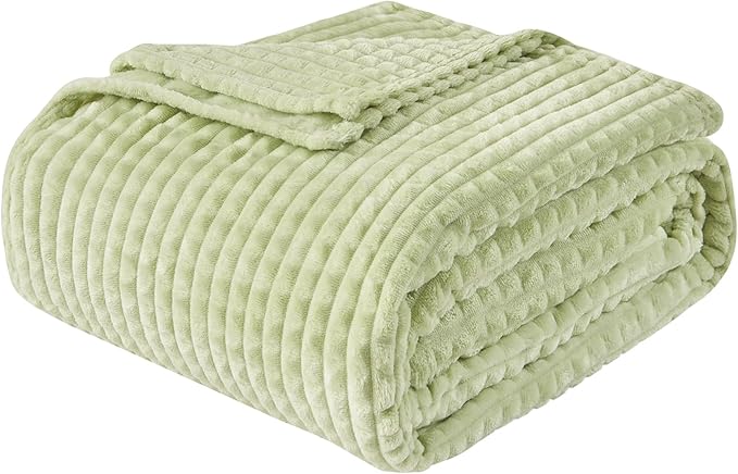 EMME Fleece Blanket Queen Size Luxury Flannel for Couch Bed Sofa Chair, Soft, Plush, Warm and Cozy Blanket with Geometric Grid Design (Sage Green, 80'' x 90'')