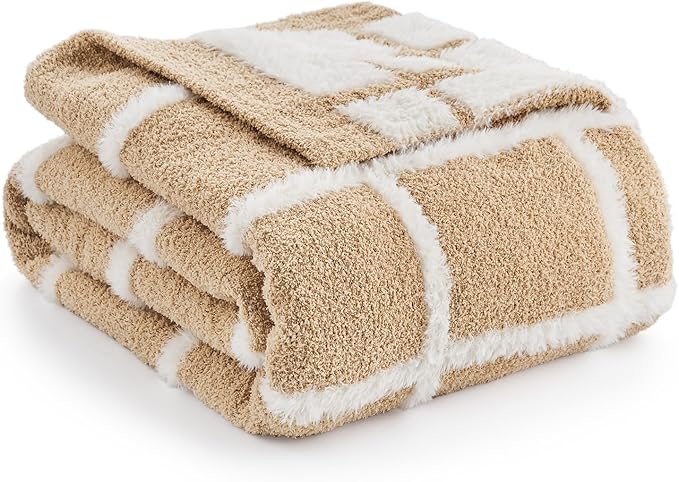 Amélie Home Checkered Knit Throw Blanket for Couch, Super Soft Fuzzy Cozy Throw, Giftable Knitted Blanket for Women Men, Birthday, Sofa Bed Living Room Decor, 50" x 60", Plaid Beige