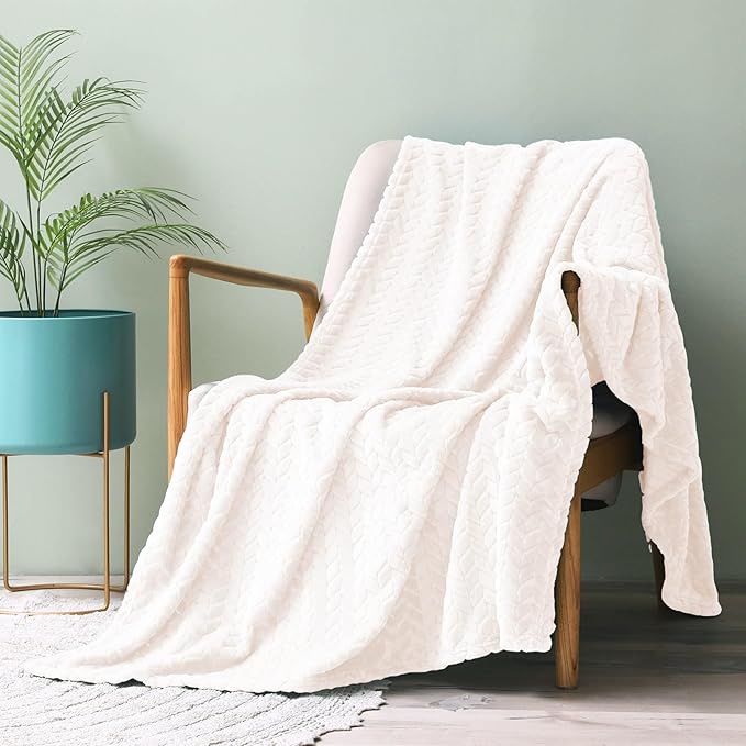 Exclusivo Mezcla Fleece Throw Blanket for Couch and Bed, 50x70 Inches Soft Cozy Jacquard Flannel Blankets, Lightweight Fuzzy Plush Warm Throws for Women, Off White