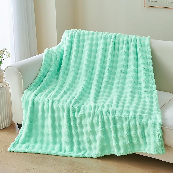 NEWCOSPLAY King Blanket for Couch Aqua Super Soft Flannel Fleece 3D Bubble Lightweight Bed Blanket All Season Use (Aqua, King(90"x110"))