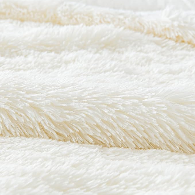 COOVA Ultra Soft Faux Fur Twin Blanket – Fuzzy Fluffy Cozy Microfiber Blankets, Warm Thick Plush Sherpa Fleece Throw Blanket for Couch,Bed,Sofa,Ideal Gift for Women.(Ivory White, 60"x80")