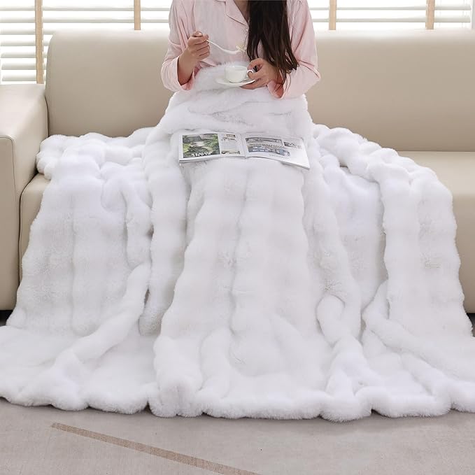 Cozy Fluffy Plush Faux Fur Blanket White 50x60 Inch Super Soft Fuzzy Thick Throw Blanket for Sofa Couch Bed