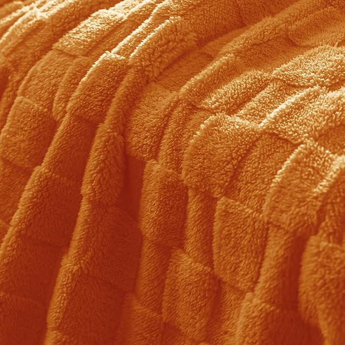 Exclusivo Mezcla Fleece Throw Blanket for Couch,Super Soft and Warm Lightweight Checkered Pattern Blanket for All Seasons, 50x60 Inches, Burnt Orange