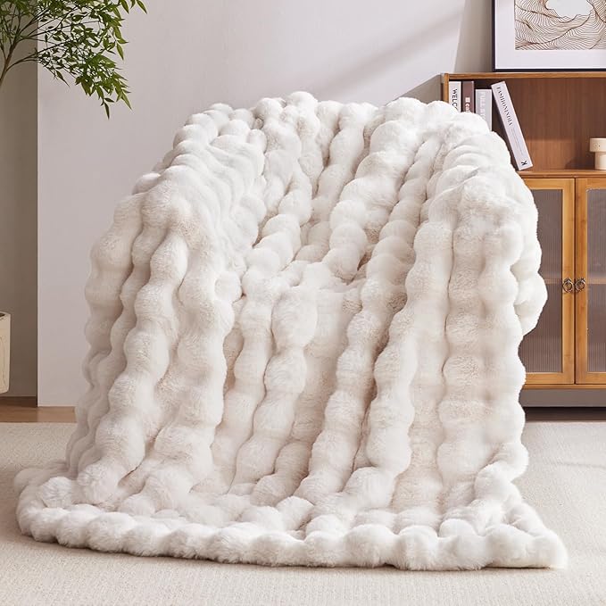 Faux Fur Throw Blanket, 1000GSM Fluffy Soft Bubble Blanket for Couch Bed, Cozy Plush Warm and Thick Blanket, Fuzzy Rabbit Throw for Living Room Bedroom 50''*60'' White