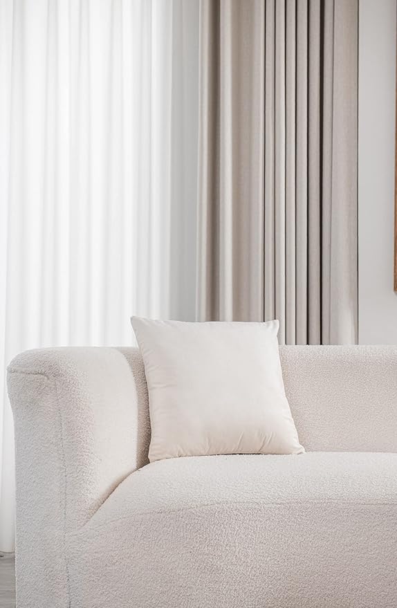 DEZENE Throw Pillow Covers 18x18 Cream: Pack of 2 Cozy Soft Velvet Square Modern Luxury Decorative Throw Pillow Cases for Sofa Couch Living Room Bed Home Decor
