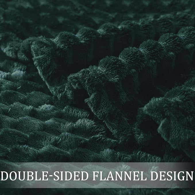 Exclusivo Mezcla Fleece King Blanket for Bed, Extra Large Fuzzy Forest Green Bed Blankets, Soft Cozy Plush Sofa Throws for All Seasons, 90x104 Inches