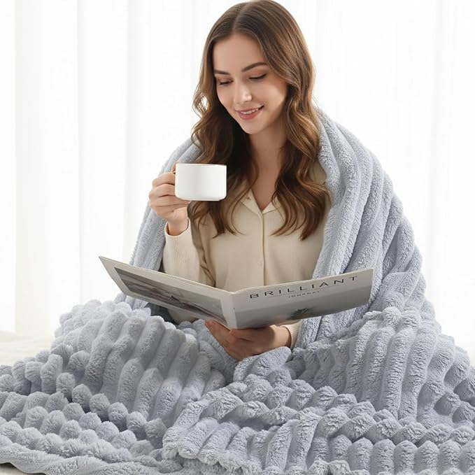 decorUhome Soft Fleece Light Grey Throw Blanket for Couch, Cozy Fluffy Plush Flannel Striped Blanket for Sofa Bed, Lightweight Decorative Ribbed Fuzzy Blanket for Woman, 50x60 Inches