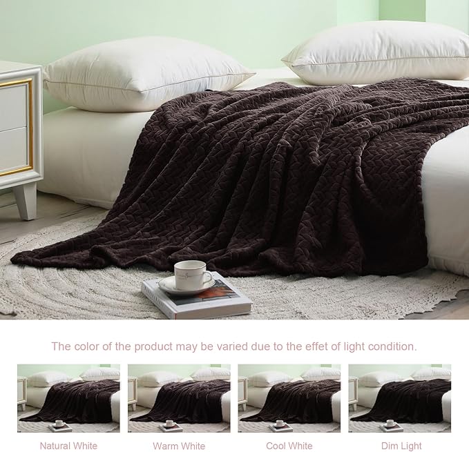 Exclusivo Mezcla Fleece Twin Size Blanket for Bed, 60x80 Inches Soft Cozy Jacquard Flannel Blankets, Lightweight Fuzzy Plush Warm for Women, Coffee