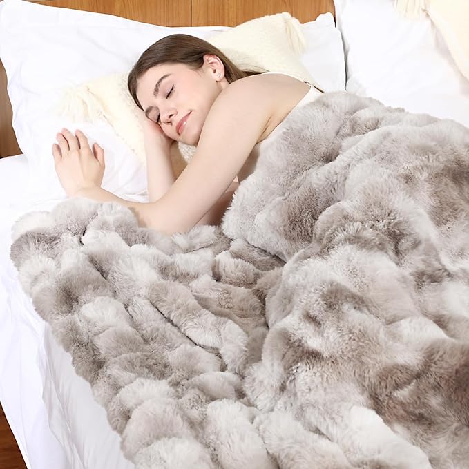 Faux Rabbit Fur Throw Blanket for Couch, Fluffy Warm Plush Thick Bubble Blanket for Bed Sofa Living Room, Soft Cozy Furry Blanket, 50x60 inches, Tie-dye Khaki