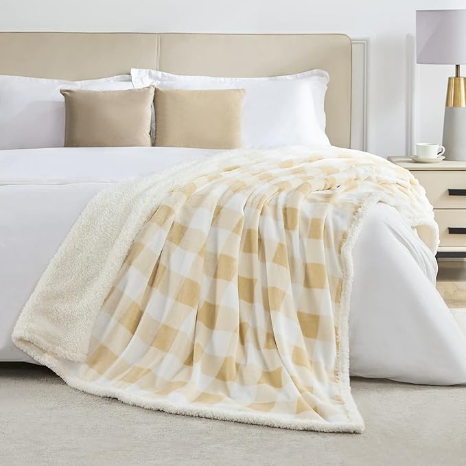 BEAUTEX Sherpa Fleece Throw Blanket, Super Soft Warm Buffalo Plaid Plush Blankets and Throws, Lightweight Cozy Fuzzy Blanket for Couch Sofa Bed (Beige, Throw 50" x 60")