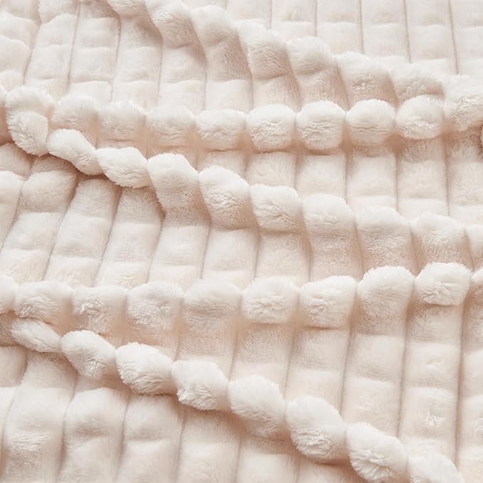 FY FIBER HOUSE Throw Blanket for Couch Soft Warm Fuzzy Blankets for Sofa All Season Use, 50x60 Inches, White