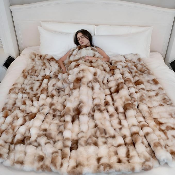 Luxury Double-Sided Faux Fur Twin Blanket for Couch, Camel Cozy Fluffy Bubble Blanket for Airplane RV Car Road Trip Spring Camping Travel Office Nap Home Bed, Ultra Soft Plush, 60" x 80"