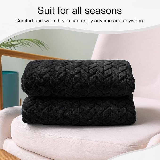 Exclusivo Mezcla Fleece Throw Blanket for Couch and Bed, 50x70 Inches Soft Cozy Jacquard Flannel Blankets, Lightweight Fuzzy Plush Warm Throws for Women, Black
