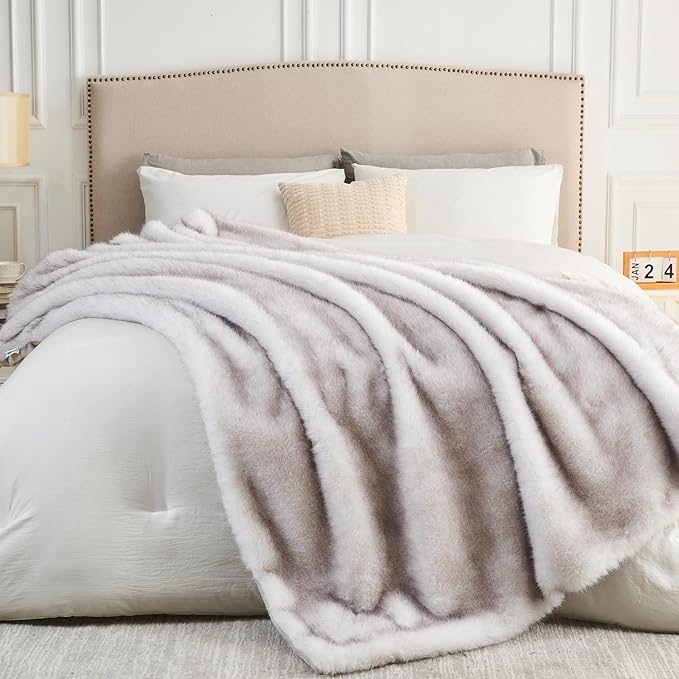 NEWCOSPLAY Faux Fur Twin Blanket Grey White Luxury Fluffy Thick Warm Blanket for Couch Sofa Bed 1000GSM (Grey White Thick, Twin(60"x80"))