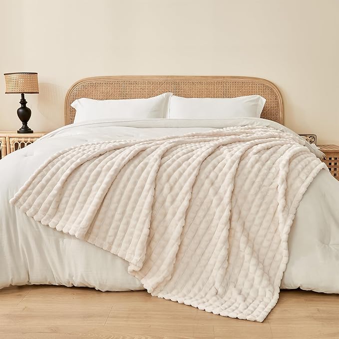 FY FIBER HOUSE Bed Blanket for Couch Soft Warm Fuzzy King Size Blankets for Sofa All Season Use, 108x90 Inches, White