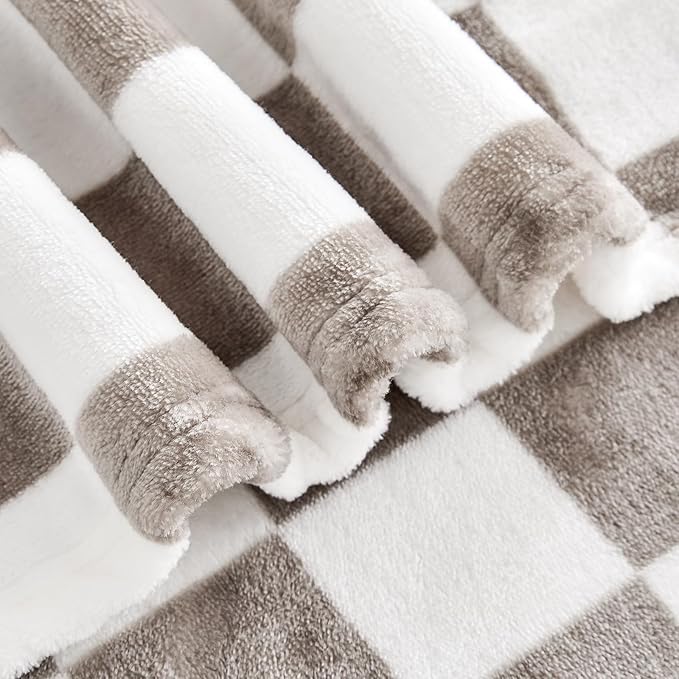 Light Grey Checkered Blanket, Ultra Soft Fluffy Fleece - Checkered Grid Print Throws for Couch Sofa Bed, Cozy Luxury Throw Blanket for All Seasons, 60x80 Inch, Cashmere Smoke