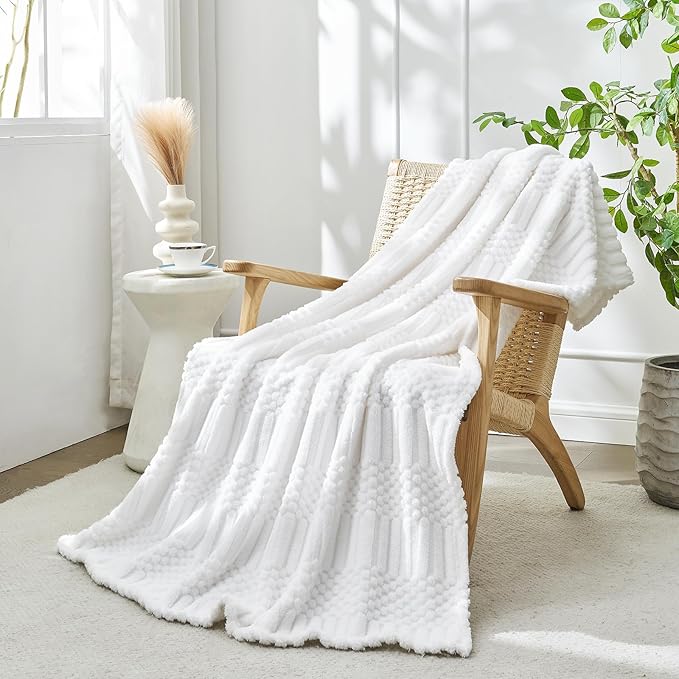 lifein Throw Blanket for Couch-White Boho Throw Blanket, Cream Soft Fleece Plush Lightweight Blankets&Throws for Spring, Fuzzy Decorative Blankets for Livingroom Bed Sofa Chair (50x60, White)