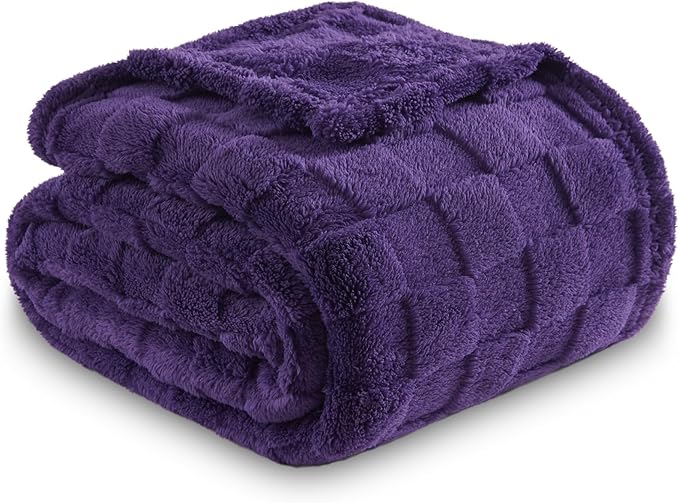 NEWCOSPLAY Super Soft Throw Blanket Purple Premium Silky Flannel Fleece 3D Checkered Lightweight Bed Blanket All Season Use (Purple Checkered, Throw(50"x70"))