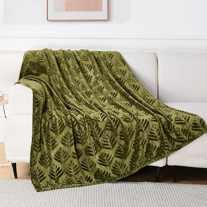 Exclusivo Mezcla Twin Size Fleece Blanket for Bed, Super Soft and Cozy Blankets All Season Use, Leaves Pattern, Plush Fuzzy Lightweight, Olive Green, 60x80 Inch