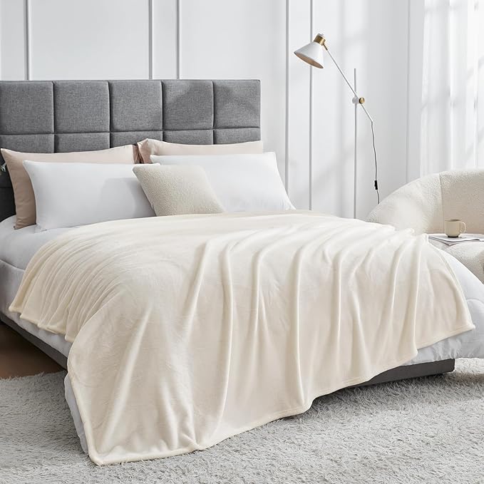 Hansleep Fleece Blanket Twin Size Beige, Soft Cozy Twin Blanket, Fuzzy Flannel Blanket for Bed, Sofa, Couch, Travel, Camping, Beige, 60x80 Inches