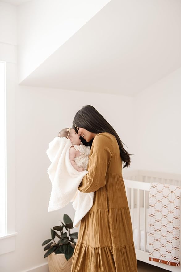 Saranoni Bamboni Luxury Baby Blanket | Cozy & Soft Plush Receiving Blankets | Perfect for Girls & Infant Baby Boy Blankets | Ivory - 30” x 40”