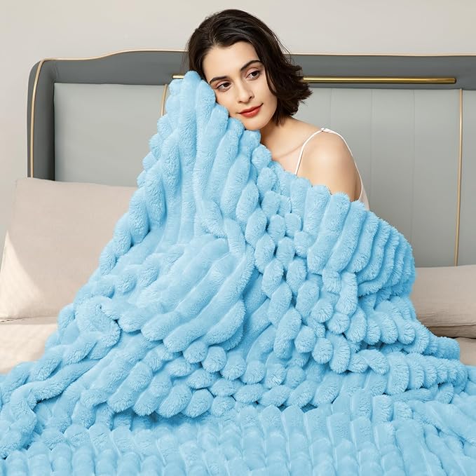 Comelady Fleece Blanket Queen Size for Bed,3D Ribbed Jacquard Warm Fluffy Throw Blanket for Couch Sofa Room Decor-Lightweight Cozy Fuzzy Blanket for All Seasons(Light Blue,90"×90")