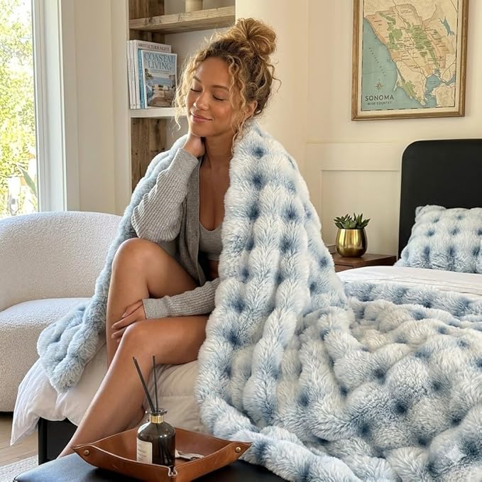 Luxury 1000GSM Throw Blanket, 60x80 Inches, Ultra Soft Double-Sided 3D Bubble Textured Faux Rabbit Fur, Frosted Blue & White, Reversible High-Density Plush Warm Blanket for Sofa & Bed