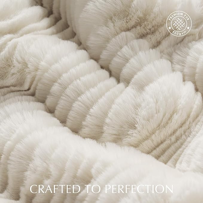 EVERGRACEHOME Ultra Soft Faux Fur Throw Blanket for Couch, Luxury Sculpted Texture Faux Rabbit Fur Blanket for Bed, Fluffy Thick Plush Warm Fuzzy Throw, 920GSM (Ivory White, 60''x80'')